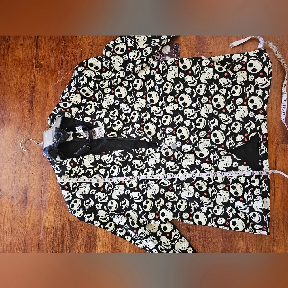 Disney‎ NWT Nightmare Before Christmas Black and White Blazer with Bow Tie Sz XL
